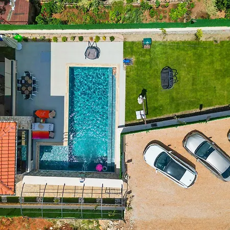 Bektas * Cukurbag (Kas)